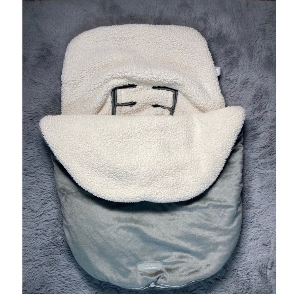 JJ Cole Infant Original Bundleme, Graphite. Car seat Almost new
